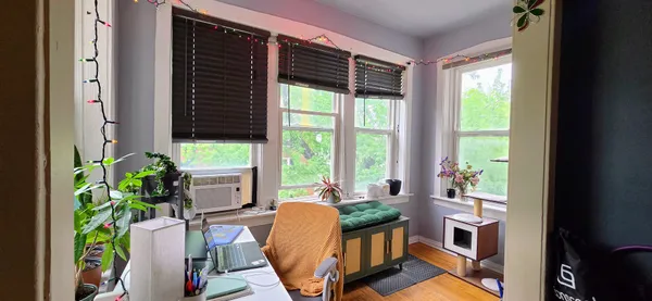 $1,995 | 2218 North St Louis Avenue, Unit 2, Chicago, IL 60647