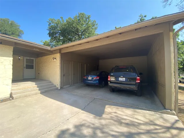 a view of a closet area