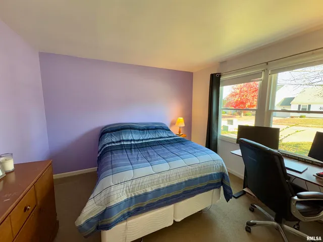 $124,900 | 130 Arlington Drive, Macomb, IL 61455