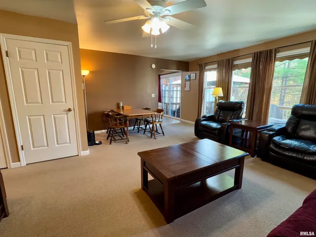 $124,900 | 130 Arlington Drive, Macomb, IL 61455