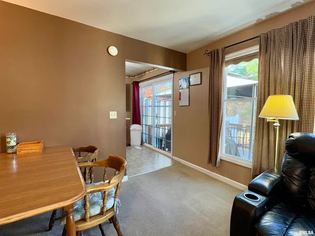 $124,900 | 130 Arlington Drive, Macomb, IL 61455