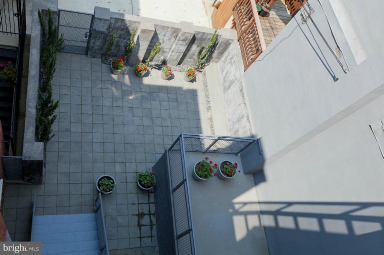 2017 Q Street Northwest Washington, DC 20009 - Photo 22 of 30 Exterior (Rear)