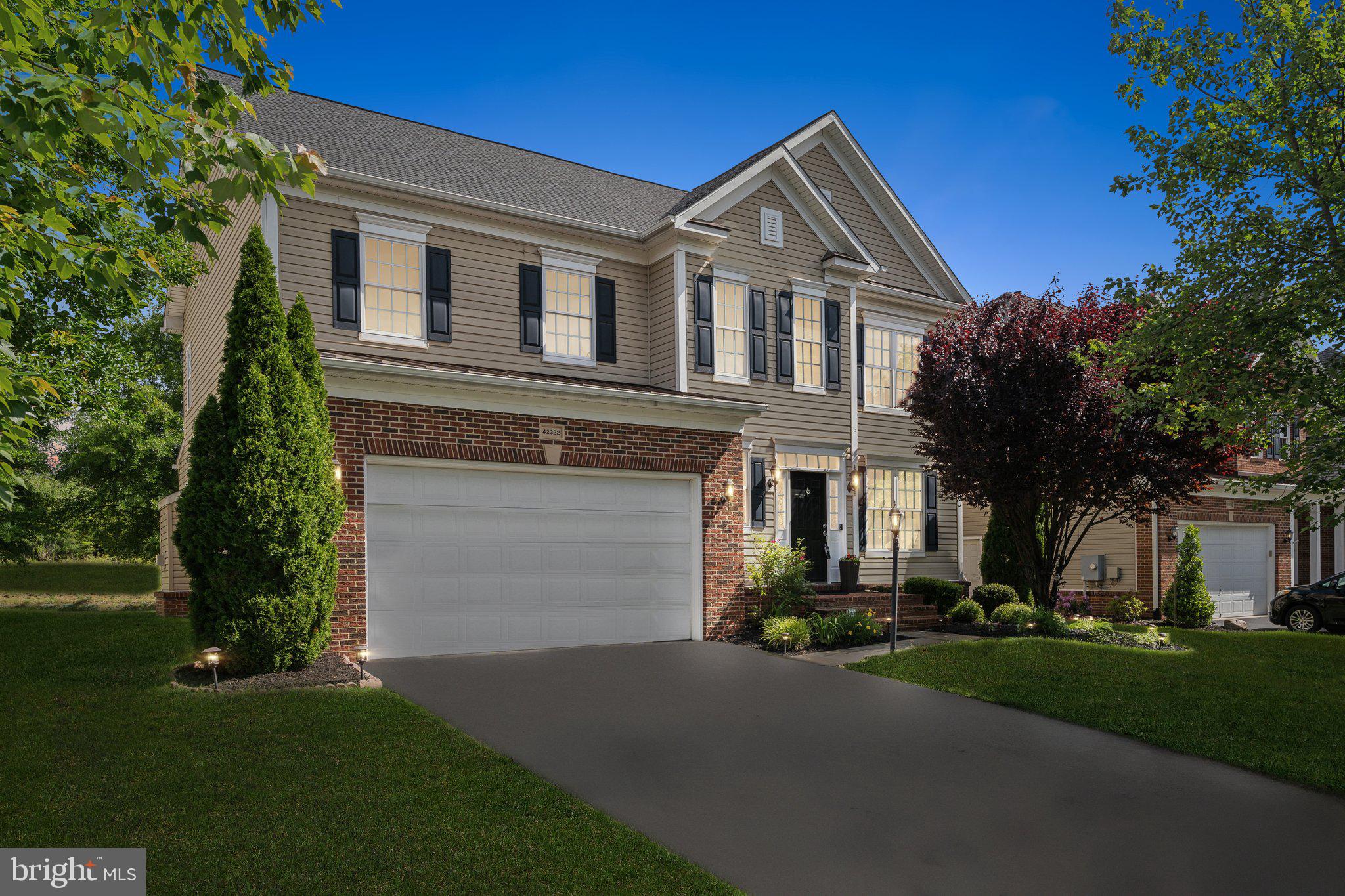 42322 Rising Moon Place Brambleton, VA 20148 - Photo 2 of 77 Gallery Image 2