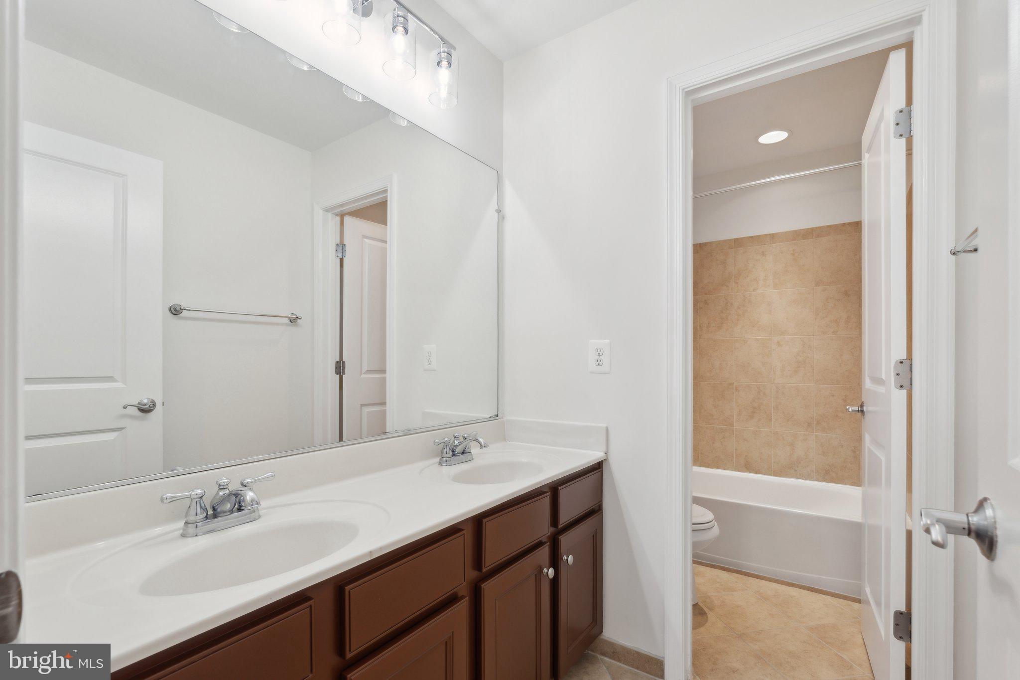 42322 Rising Moon Place Brambleton, VA 20148 - Photo 34 of 77 Gallery Image 34