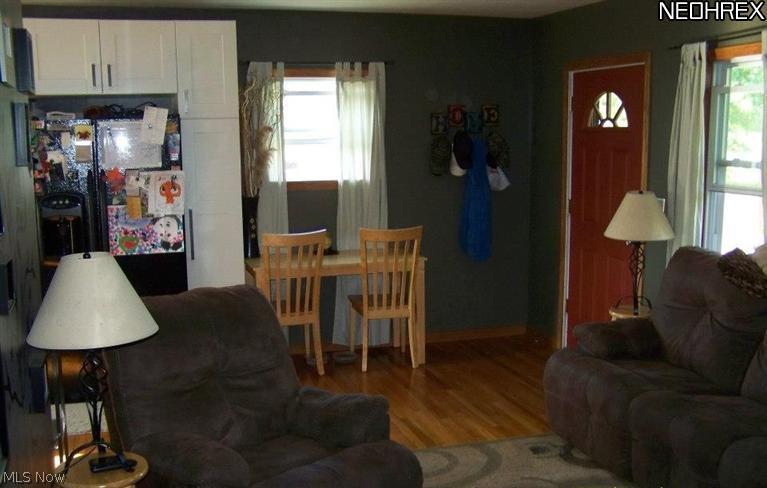 10155 Cutts Road Chardon, OH 44024 - Photo 4 of 9