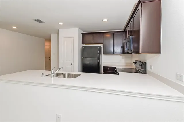 $1,605 | 5924 Timber Pt Drive, Princeton, TX 75407