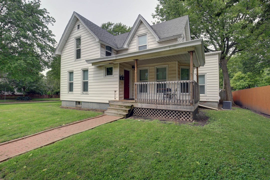 312 West Columbia Ave