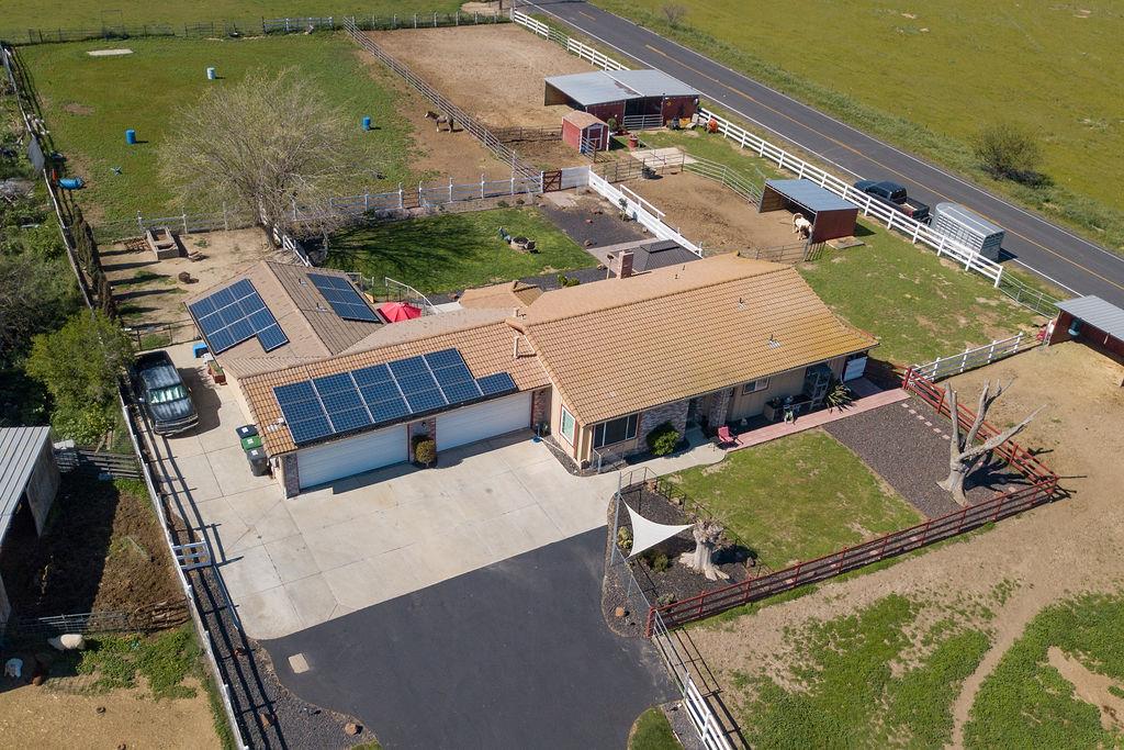 34521 Bernard Road Tracy, CA 95377 - Photo 9 of 70