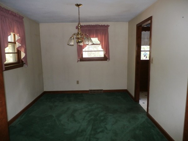 12 Lantern Road Holbrook, MA 02343 - Photo 3 of 11 Gallery Image 3