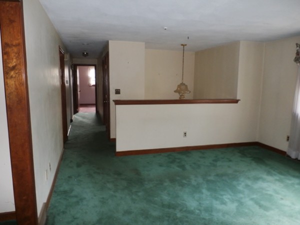 12 Lantern Road Holbrook, MA 02343 - Photo 4 of 11 Gallery Image 4