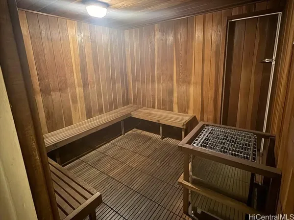 $2,300 | 2525 Date Street, Unit 3305, Honolulu, HI 96826