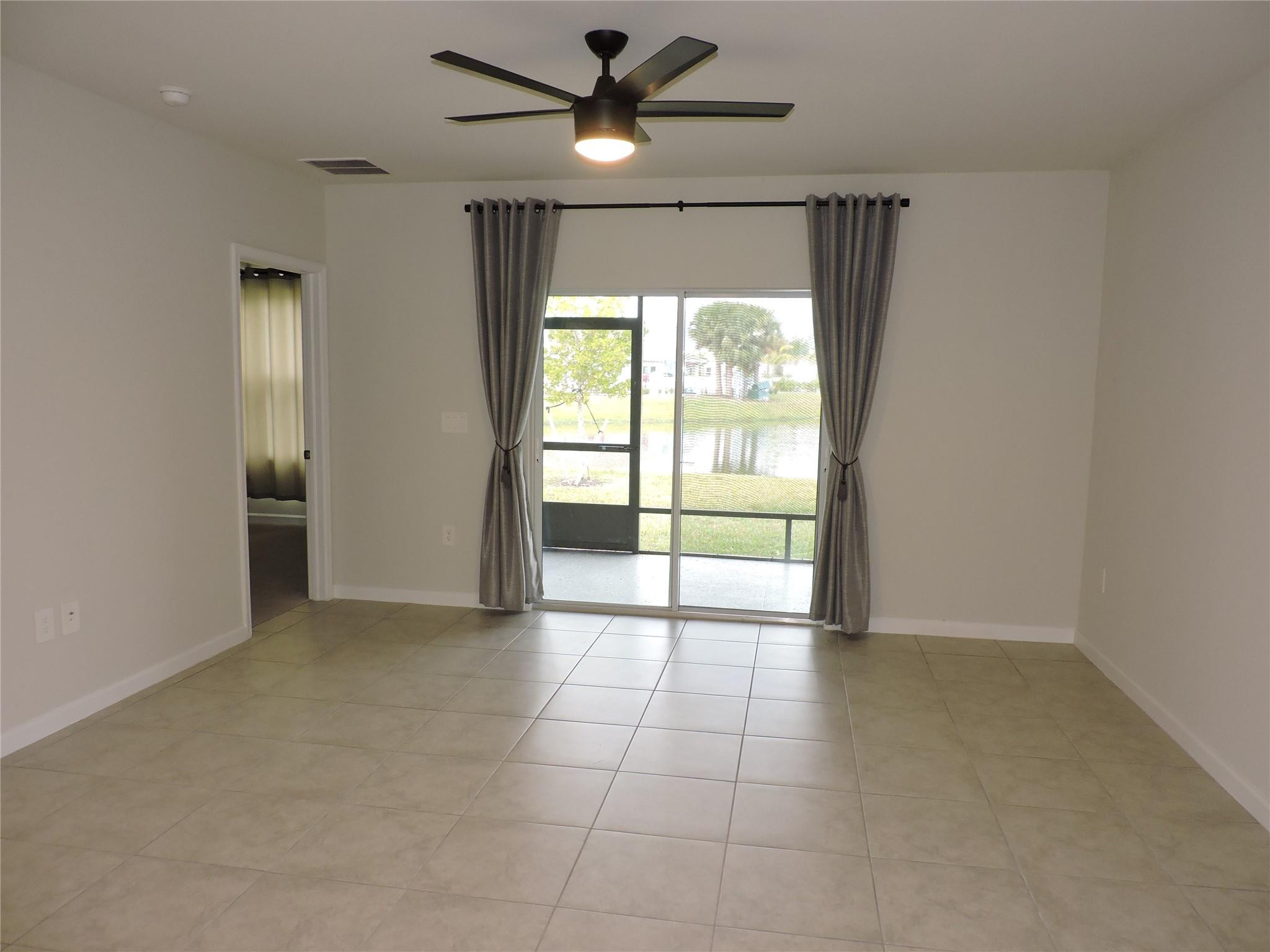 836 Persimmon Place Fort Pierce, FL 34981 - Photo 21 of 78 LIVING ROOM