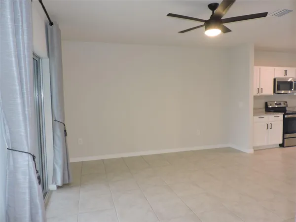 $2,195 | 836 Persimmon Place, Fort Pierce, FL 34981