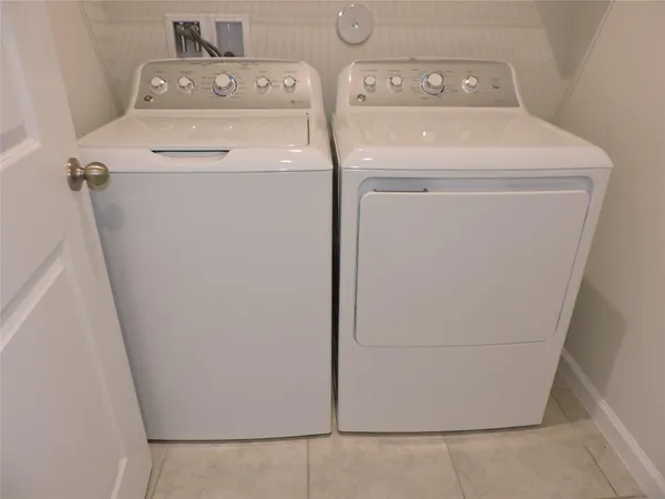 $2,195 | 836 Persimmon Place, Fort Pierce, FL 34981