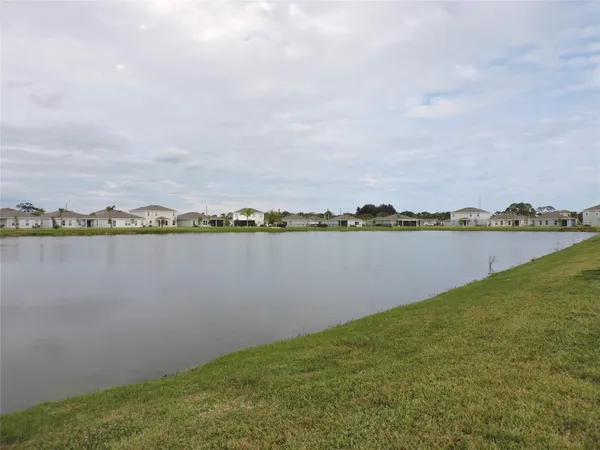 $2,195 | 836 Persimmon Place, Fort Pierce, FL 34981