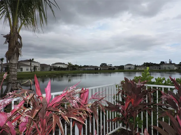 $2,195 | 836 Persimmon Place, Fort Pierce, FL 34981