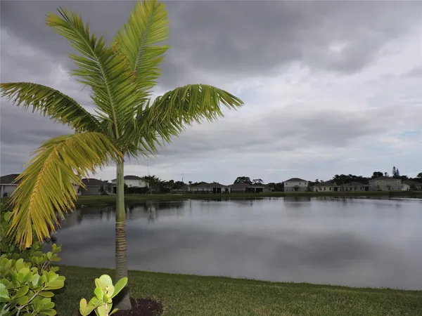 $2,195 | 836 Persimmon Place, Fort Pierce, FL 34981