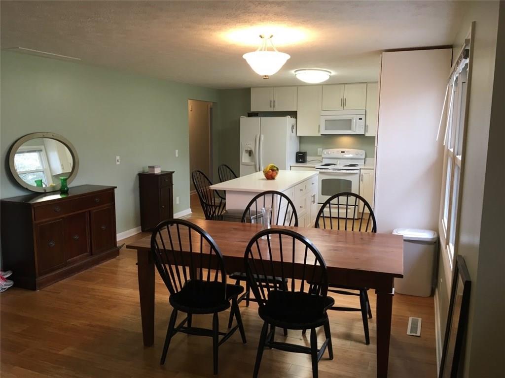 620 Riverside Circle Columbus, IN 47203 - Photo 3 of 6 Gallery Image 3