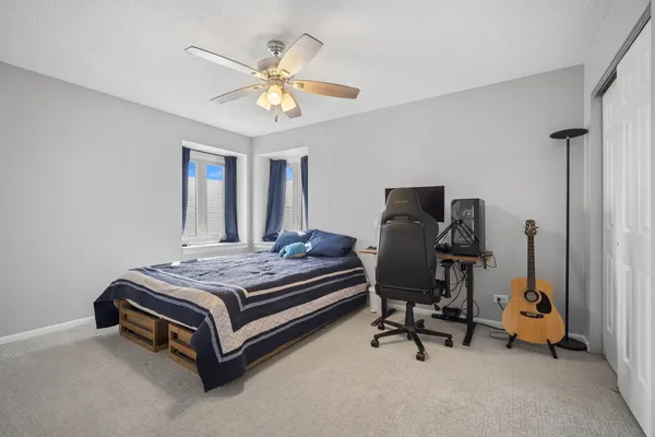 $399,900 | 329 Redwing Drive, Deerfield, IL 60015