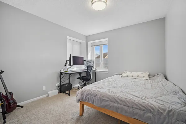 $399,900 | 329 Redwing Drive, Deerfield, IL 60015