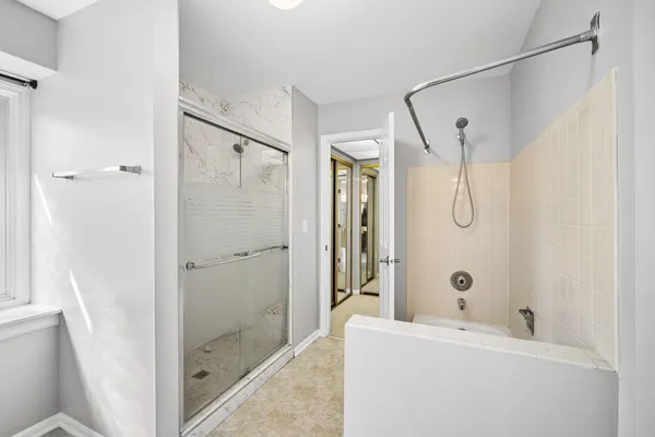 $399,900 | 329 Redwing Drive, Deerfield, IL 60015