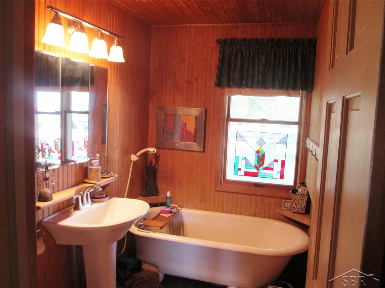 5160 Curve Road Freeland, MI 48623 - Photo 8 of 18