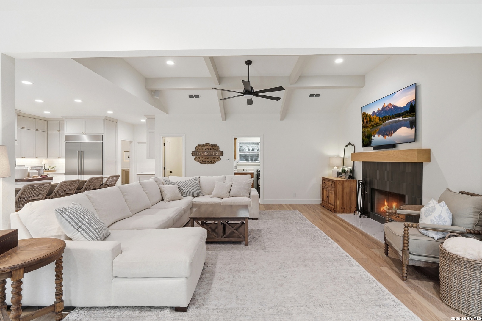 7380 Rolling Acres Trail Fair Oaks Ranch, TX 78015 - Photo 22 of 49