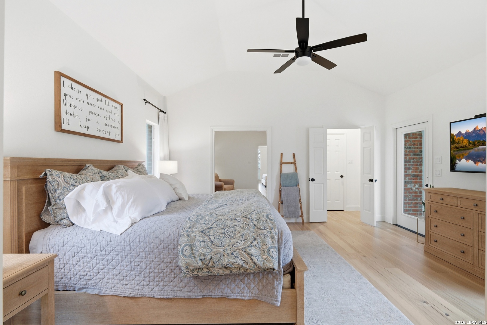 7380 Rolling Acres Trail Fair Oaks Ranch, TX 78015 - Photo 27 of 49