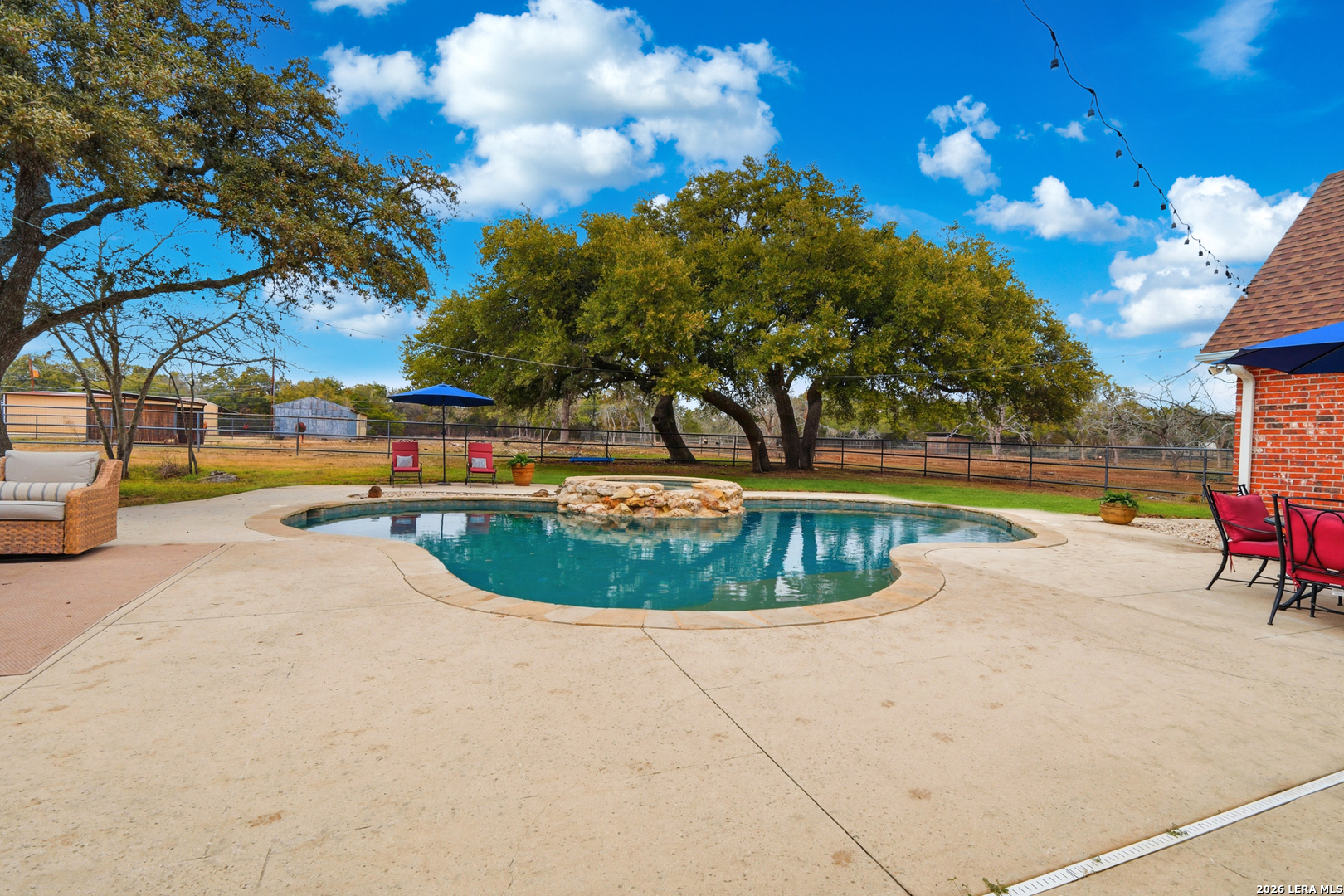 7380 Rolling Acres Trail Fair Oaks Ranch, TX 78015 - Photo 36 of 47