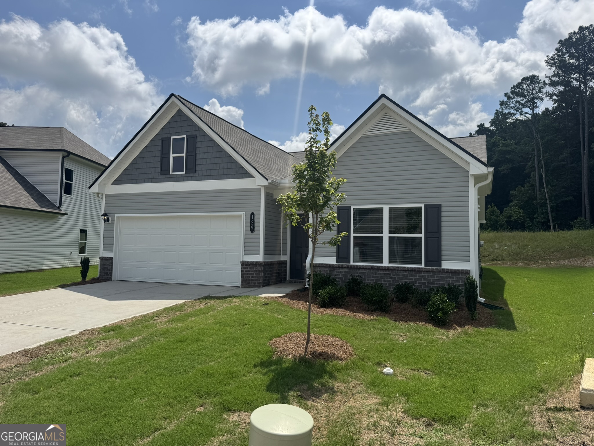 129 Sycamore Lane Calhoun, GA 30701 - Photo 3 of 28