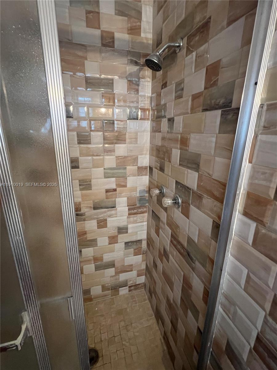 6200 Southwest 19th Street Miramar, FL 33023 - Photo 59 of 66 New redesigned bathroom