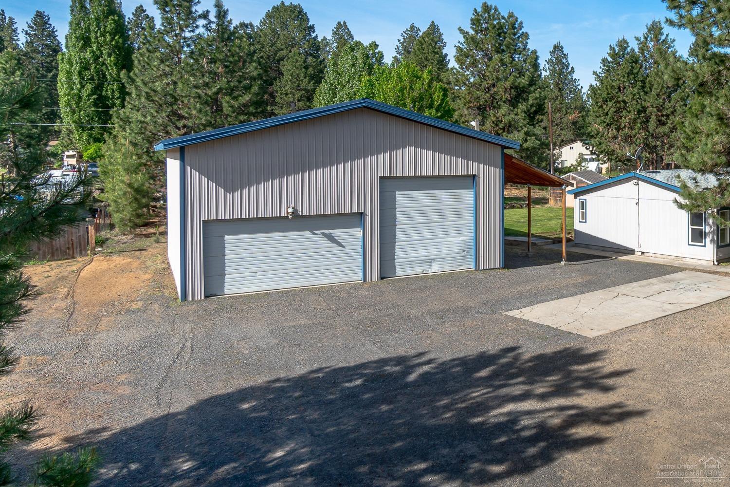 19325 Baker Road Bend, OR 97702 - Photo 2 of 25 Gallery Image 2