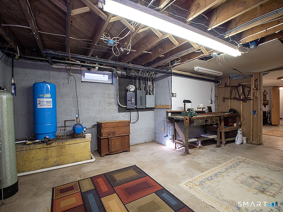 1253 Dunbar Hill Road Hamden, CT 06514 - Photo 32 of 40