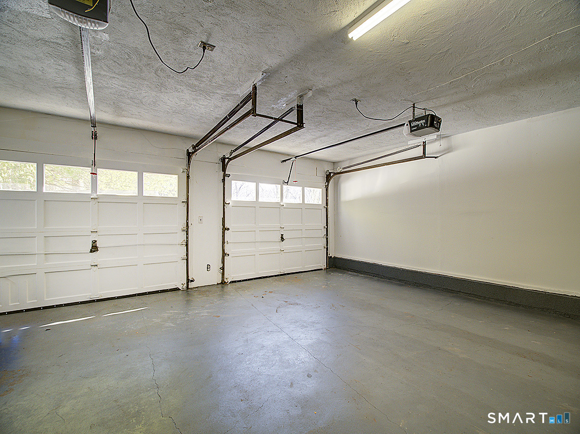 1253 Dunbar Hill Road Hamden, CT 06514 - Photo 33 of 40