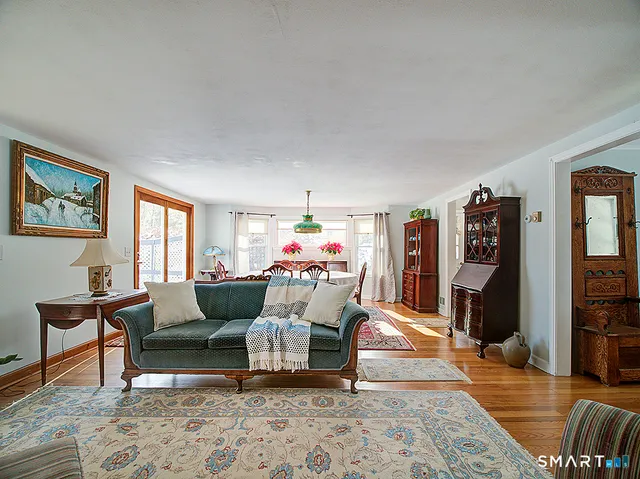 $379,900 | 1253 Dunbar Hill Road, Hamden, CT 06514