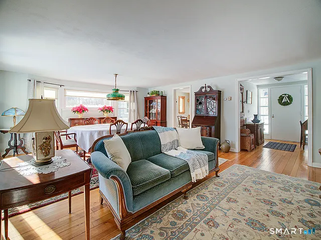 $379,900 | 1253 Dunbar Hill Road, Hamden, CT 06514