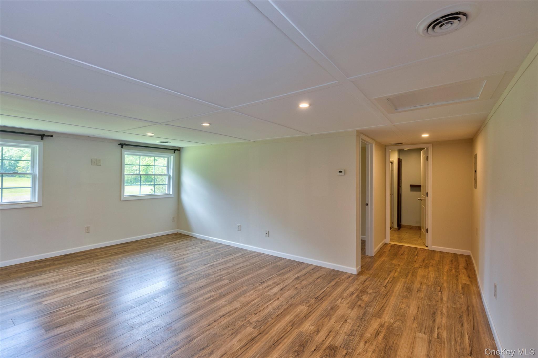 4 Low Road Wallkill, NY 12589 - Photo 36 of 50 cottage living room