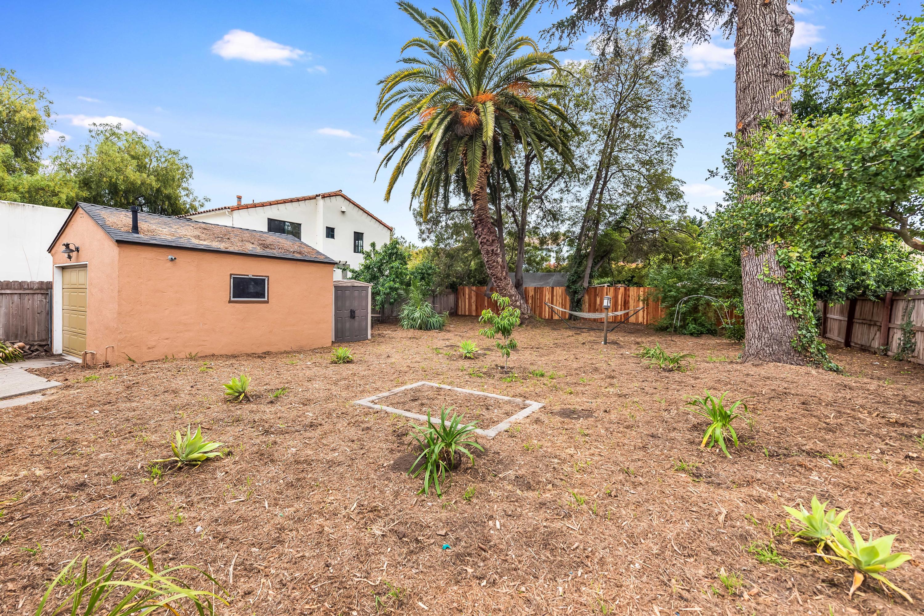 331 Rancheria Street Santa Barbara, CA 93101 - Photo 8 of 16 Sprawling Backyard