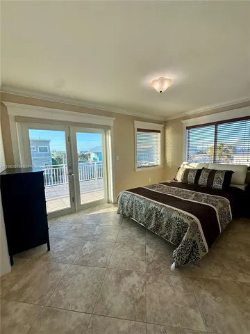 a view of a terrace with sky view