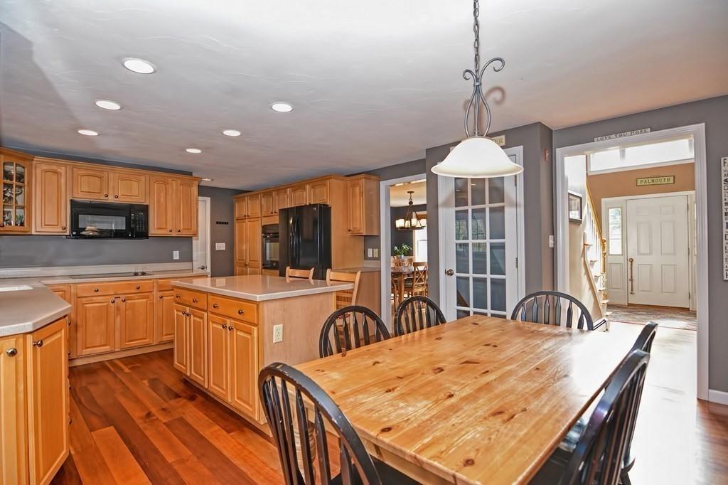 16 Townline Road Franklin, MA 02038 - Photo 5 of 40 Gallery Image 5