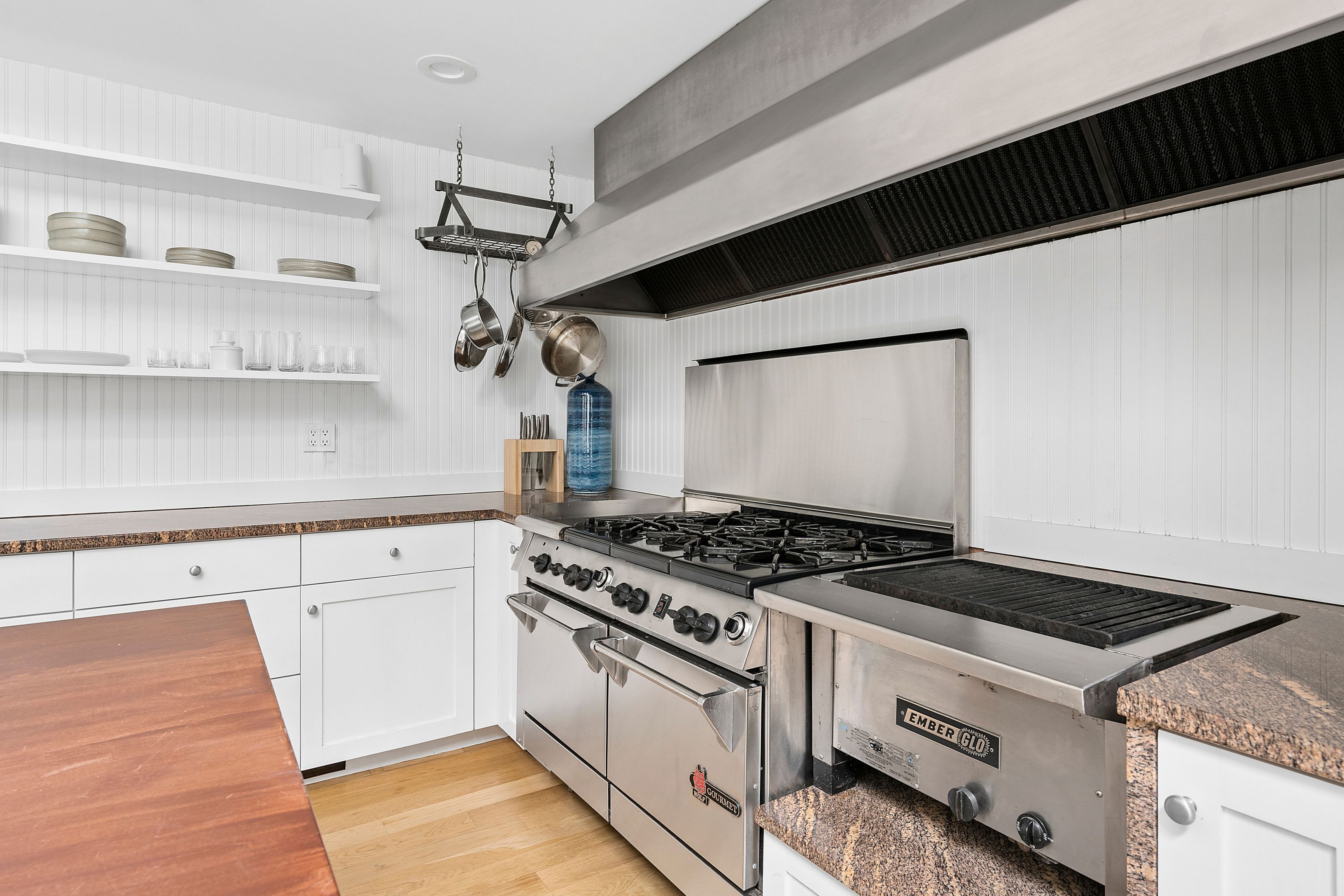 211 Swamp Road East Hampton, NY 11937 - Photo 9 of 23 Gallery Image 9
