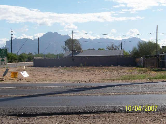 351 South Signal Butte Road, Unit 21 Mesa, AZ 85208 - Photo 1 of 2 Primary Photo