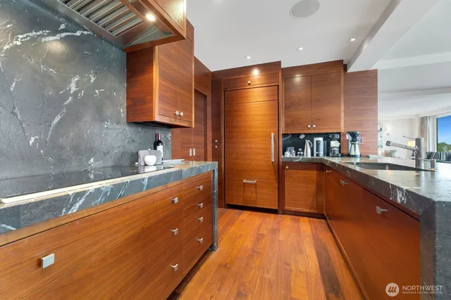 $1,299,000 | 1300 University Street, Unit 11A, Seattle, WA 98101