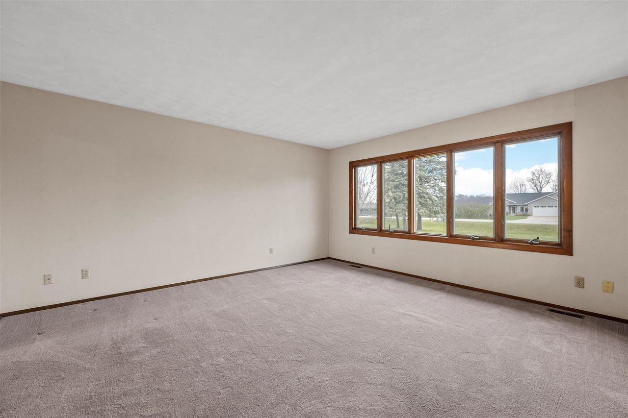 34 Klemish Circle Center Point, IA 52213 - Photo 4 of 17 Gallery Image 4