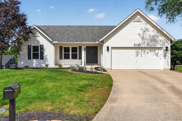 $399,000 | 3137 Harpers Ferry Drive, O'Fallon, MO 63368