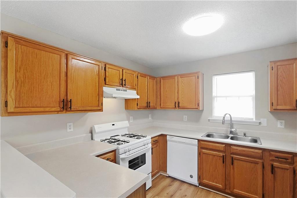 3006 Mistymorn Trace Powder Springs, GA 30127 - Photo 11 of 26