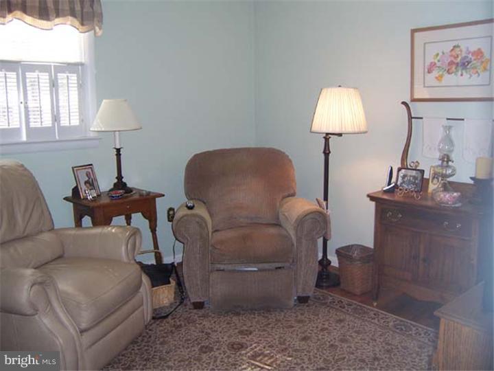 2065 Bustard Road Lansdale, PA 19446 - Photo 7 of 16 Gallery Image 7