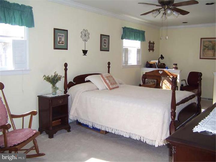 2065 Bustard Road Lansdale, PA 19446 - Photo 8 of 16 Gallery Image 8