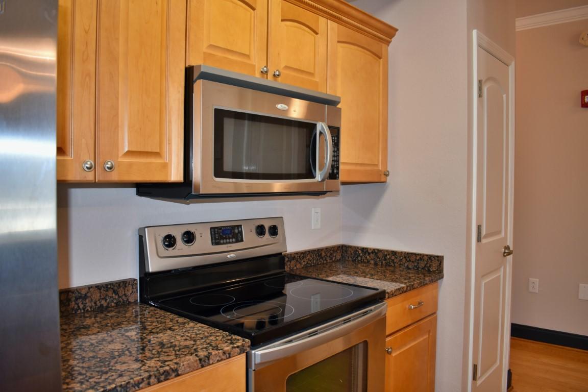 1235 New Lake Road, Unit #8 Spring City, TN 37381 - Photo 14 of 39 Kitchen 3 (Medium)