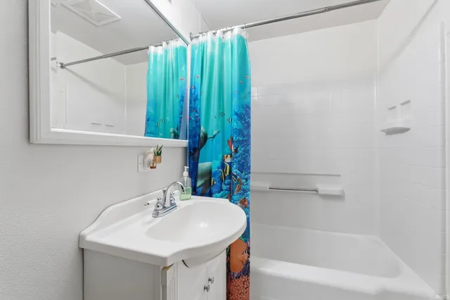 $139,900 | 1004 Keller Drive, New Haven, IN 46774